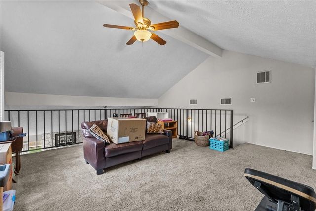 1118 Killarney Avenue, Friendswood, TX 77546