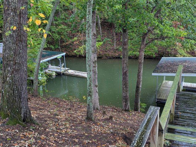 995 Dripping Springs Rd, Winchester, TN 37398