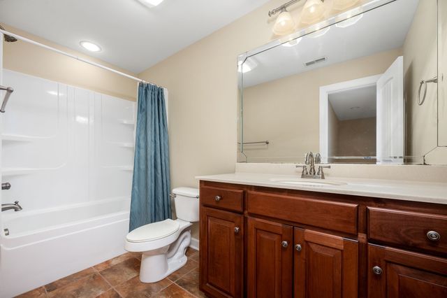 995 Dripping Springs Rd, Winchester, TN 37398