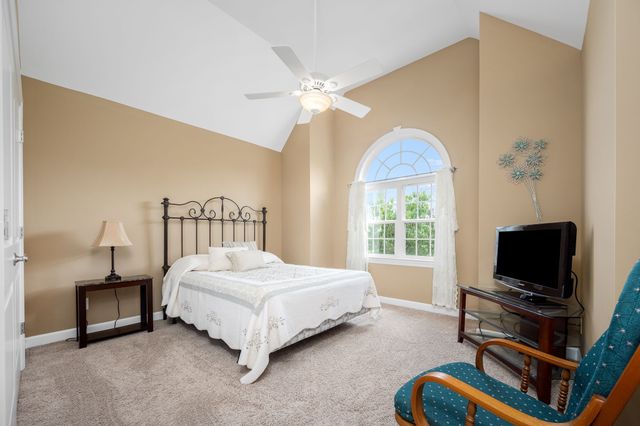 995 Dripping Springs Rd, Winchester, TN 37398