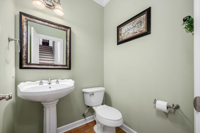 995 Dripping Springs Rd, Winchester, TN 37398