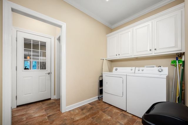 995 Dripping Springs Rd, Winchester, TN 37398