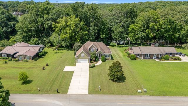 995 Dripping Springs Rd, Winchester, TN 37398