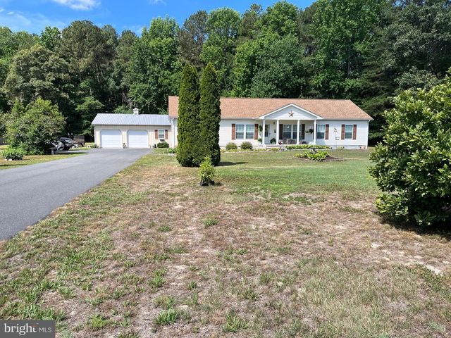 2407 HUNTING QUARTER RD, Houston, DE 19954