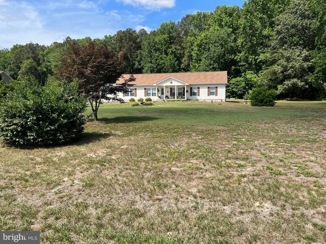2407 HUNTING QUARTER RD, Houston, DE 19954