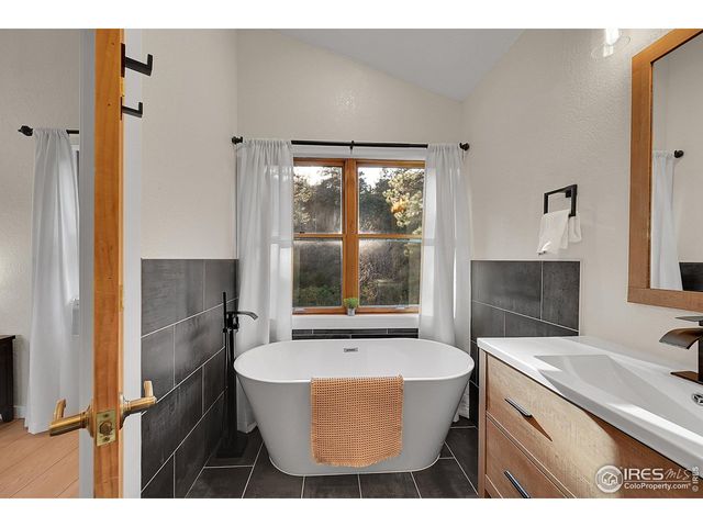 342 Brook Cir, Boulder, CO 80302