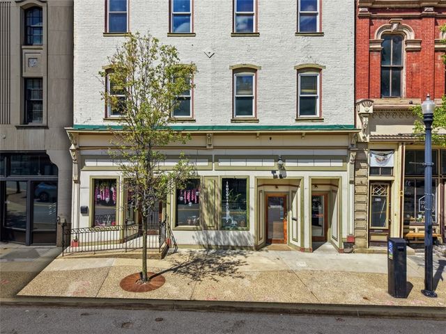 436-440 S Main St, West End, PA 15220