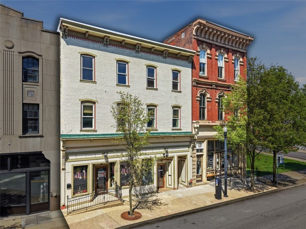 436-440 S Main St, West End, PA 15220