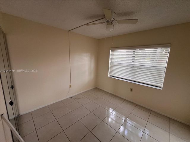 451 NW 100th Place 101, Pembroke Pines, FL 33024