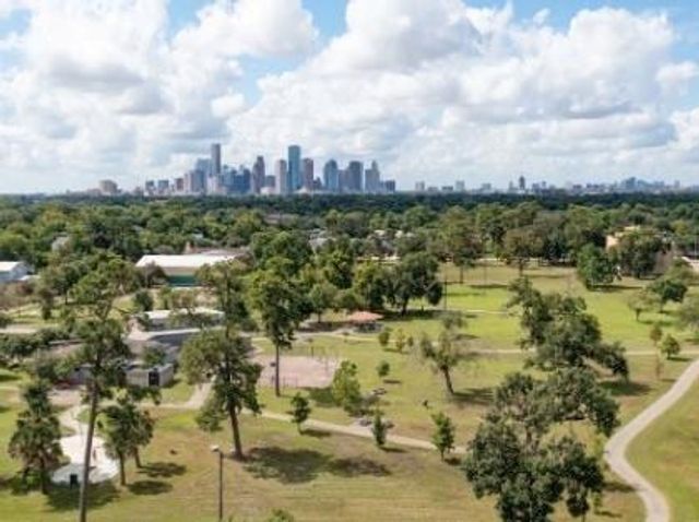 1011 Enid Street 2, Houston, TX 77009