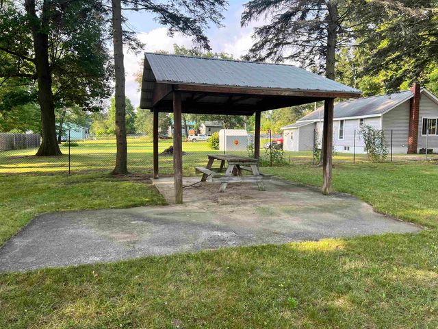 367 W Oak Street, Harrison, MI 48625