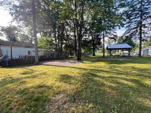 367 W Oak Street, Harrison, MI 48625