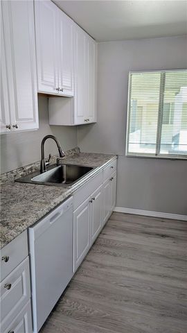 20134 Leadwell Street 208, Winnetka, CA 91306