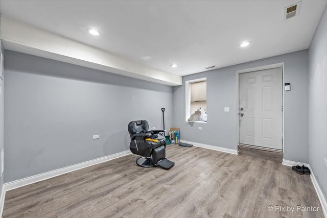 1615 S Komensky Avenue, Chicago, IL 60623