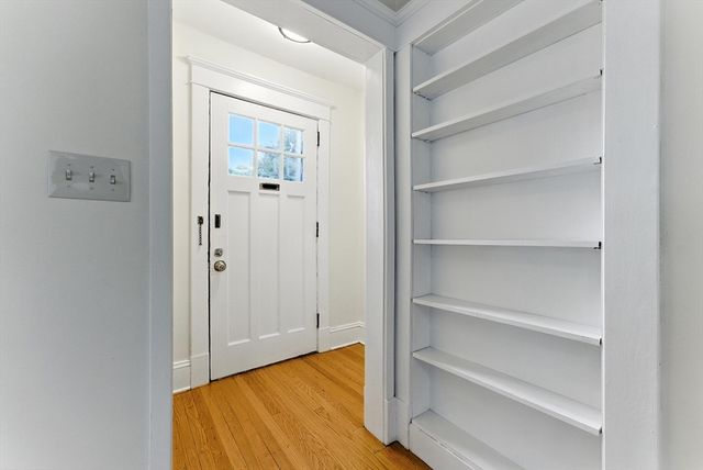 50 W School St, Westfield, MA 01085