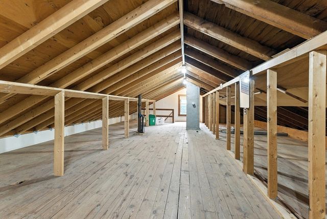 50 W School St, Westfield, MA 01085