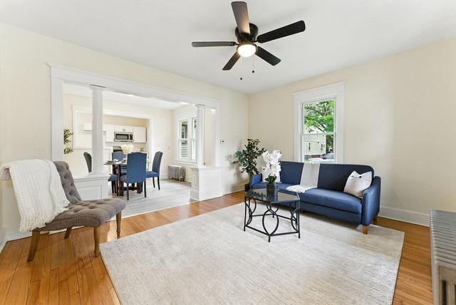 50 W School St, Westfield, MA 01085