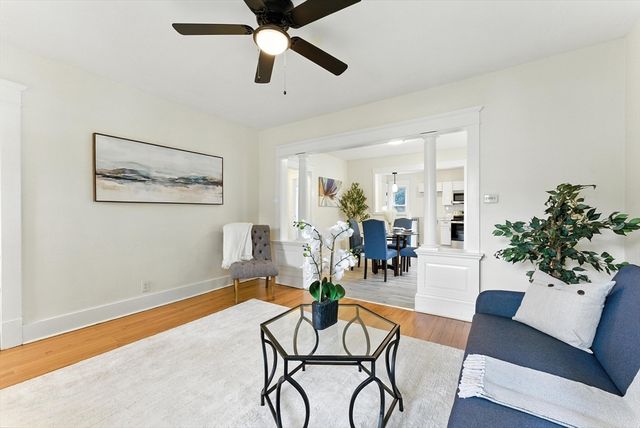 50 W School St, Westfield, MA 01085