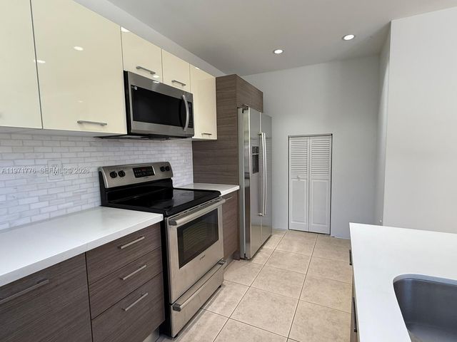 20711 SW 80th Ct, Cutler Bay, FL 33189