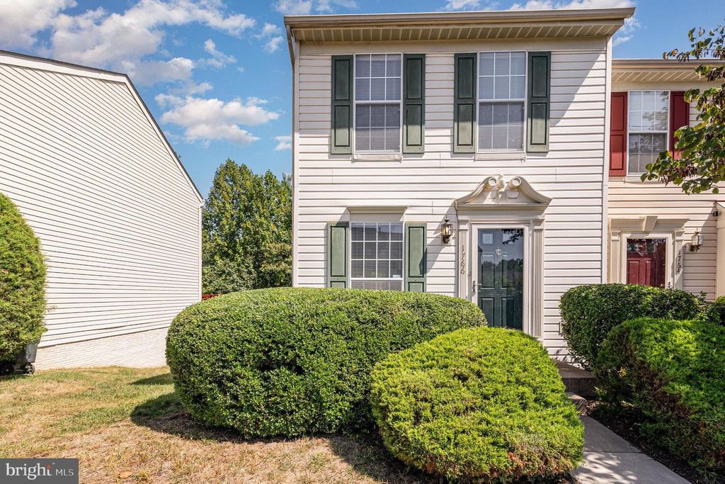 1766 TIGER LILY CIR, Woodbridge, VA 22192