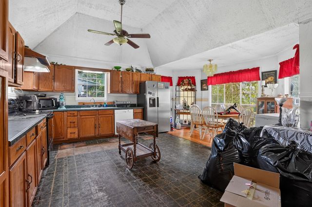 448 Timber Bay Drive, Trinity, TX 75862
