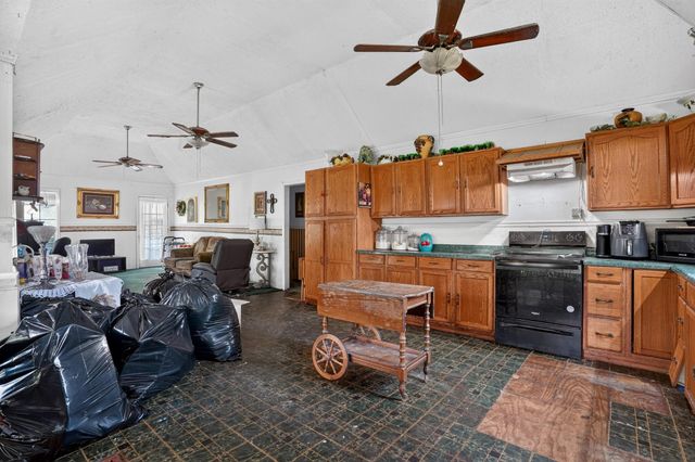448 Timber Bay Drive, Trinity, TX 75862