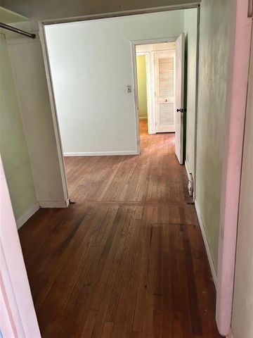 645 Allison Drive, Ann Arbor, MI 48103