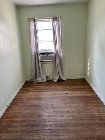 645 Allison Drive, Ann Arbor, MI 48103