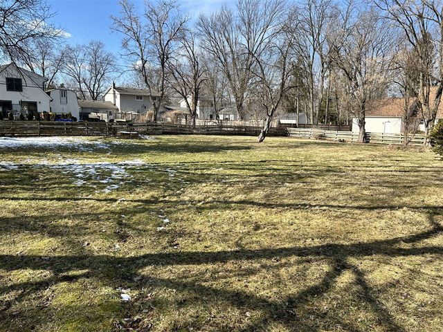 645 Allison Drive, Ann Arbor, MI 48103