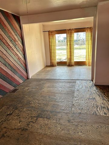 645 Allison Drive, Ann Arbor, MI 48103