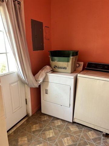 645 Allison Drive, Ann Arbor, MI 48103