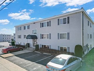 191 Glasgow St 2, Fall River, MA 02721