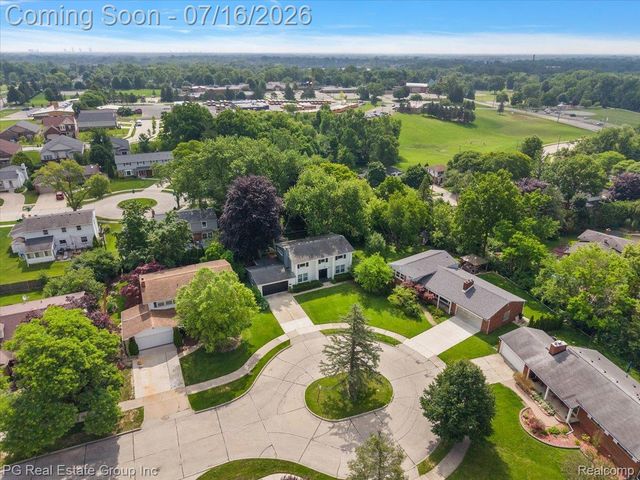 24132 Saint Mary Court, Farmington, MI 48336