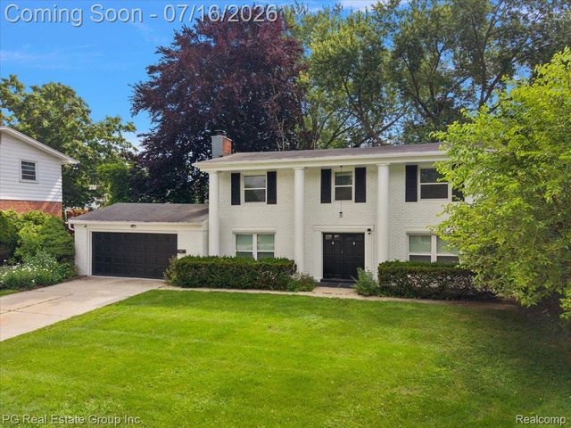 24132 Saint Mary Court, Farmington, MI 48336
