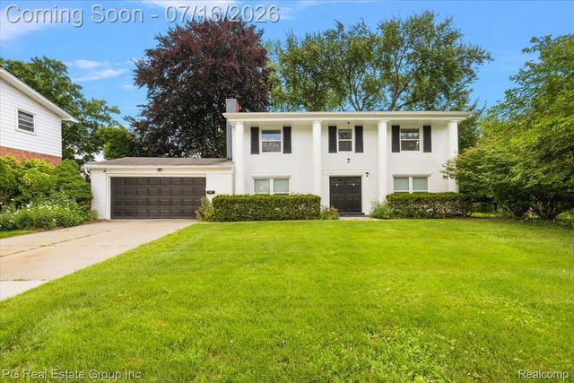 24132 Saint Mary Court, Farmington, MI 48336