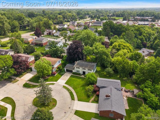 24132 Saint Mary Court, Farmington, MI 48336