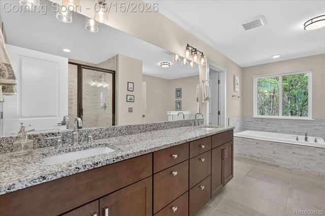 8130 Hinchey Road, Putnam Township, MI 48169