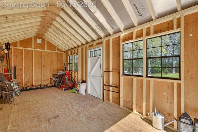 8130 Hinchey Road, Putnam Township, MI 48169