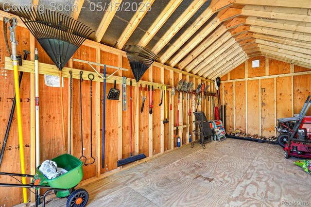 8130 Hinchey Road, Putnam Township, MI 48169