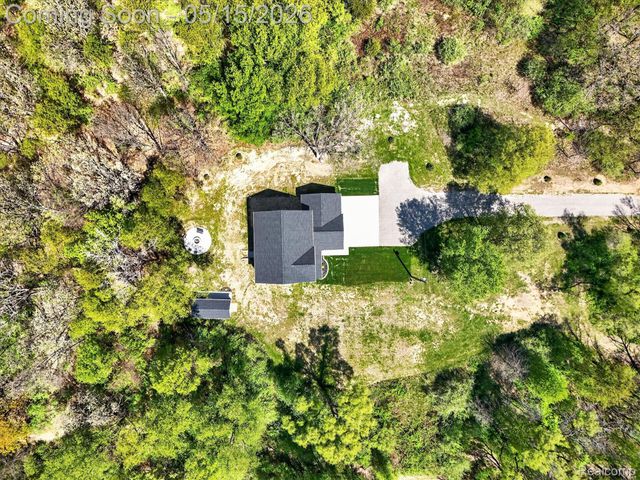 8130 Hinchey Road, Putnam Township, MI 48169