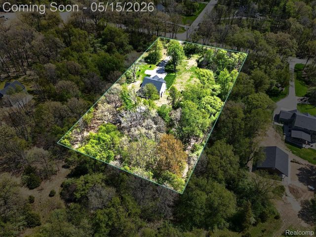 8130 Hinchey Road, Putnam Township, MI 48169