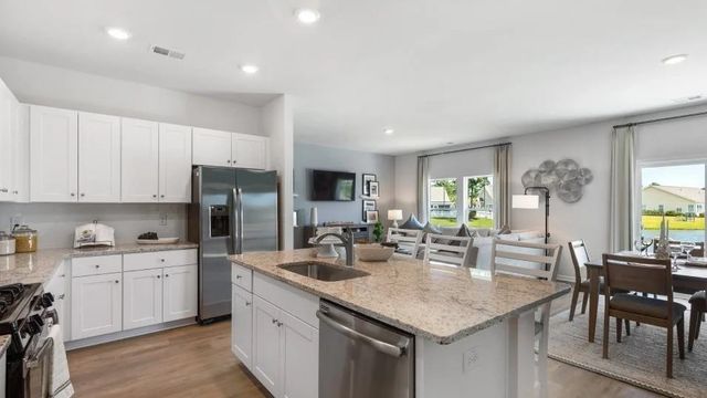 132 Warner Crossing Way, Loris, SC 29569