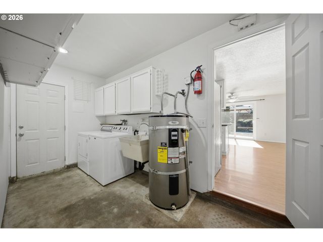 9509 Ne FERNGROVE St, Vancouver, WA 98664