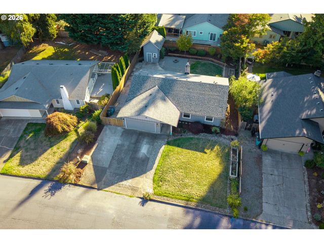 9509 Ne FERNGROVE St, Vancouver, WA 98664