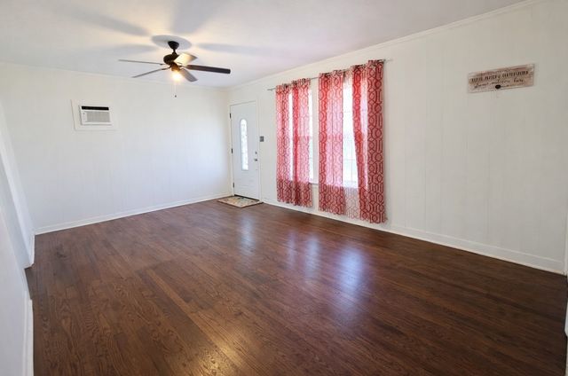 1716 Ridgewood Drive, Denison, TX 75020