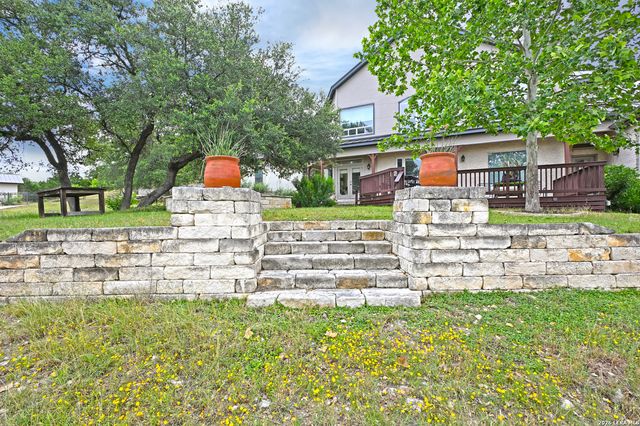 1031 KINGS COVE DR, Canyon Lake, TX 78133