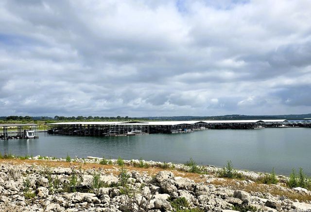 1031 KINGS COVE DR, Canyon Lake, TX 78133