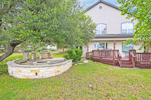 1031 KINGS COVE DR, Canyon Lake, TX 78133