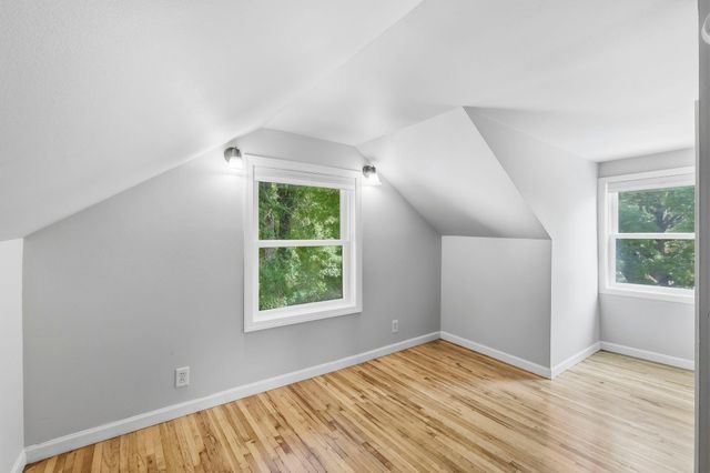 1805 Oakview Lane N, Plymouth, MN 55441