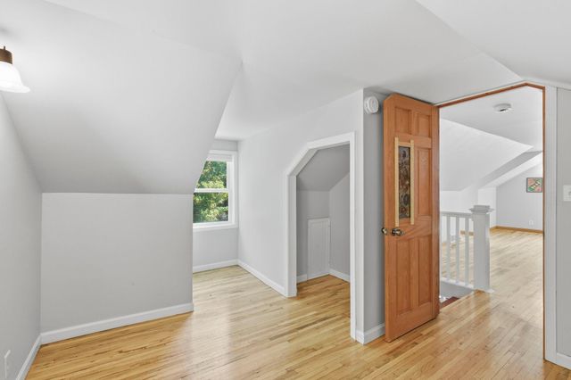 1805 Oakview Lane N, Plymouth, MN 55441